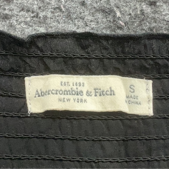 Abercrombie & Fitch | Foil Polka Dot Off Shoulder Blouse - Picture 3 of 3